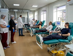Сотрудники администрации Благовещенска стали донорами