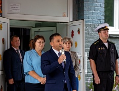 Мэр Города Олег Имамеев поздравил благовещенцев с днём знаний