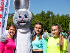 Забег «Я могу» собрал на стадионе «Юность» сотню ребят с ограниченными возможностями здоровья