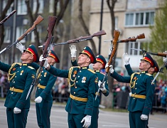 Торжественное прохождение войск в честь Дня Победы