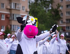 Шествие трудовых коллективов отгремело в Благовещенске!