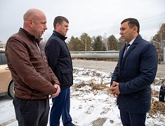 Мэр Благовещенска Олег Имамеев провел плановое выездное совещание по реконструкции улицы Тепличной