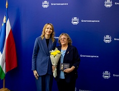 В Благовещенске чествовали муниципальных служащих