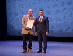 Мэр Благовещенска поздравил представителей творческих профессий с профессиональным праздником