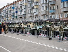 Выставка военной техники ДВОКУ в честь Дня Победы