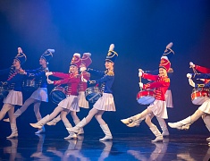 В Благовещенске с 90-летием поздравили Центр эстетического воспитания детей им. В. В. Белоглазова