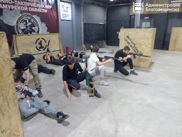 День творчества и новых возможностей: хабаровские подростки открыли для себя возможности благовещенского наставничества