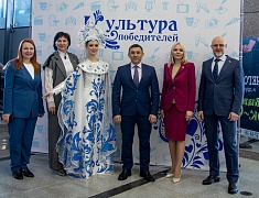 Мэр Благовещенска поздравил представителей творческих профессий с профессиональным праздником