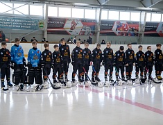 В Благовещенске впервые проходят отборочные игры турнира по русскому хоккею на призы патриарха Московского и всея Руси