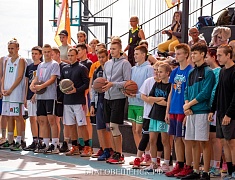 В День физкультурника в Благовещенске прошли соревнования "Оранжевый мяч"