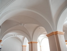 В Алексеевской гимназии вернули исторический облик холлу и кабинету биологии