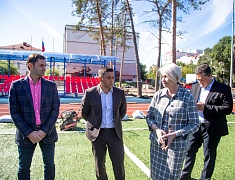 Мэр Олег Имамеев оценил ход работ на стадионе Алексеевской гимназии