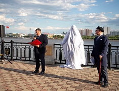 В Благовещенске установили памятник Чехову