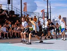 В День физкультурника в Благовещенске прошли соревнования "Оранжевый мяч"