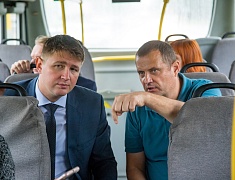 Мэр Олег Имамеев проехал в автобусе с представителями перевозчиков
