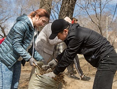 Общегородской субботник "Город берегу"