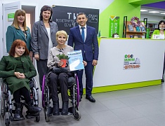 Мэр Благовещенска Олег Имамеев поздравил работников сферы культуры с завершением года