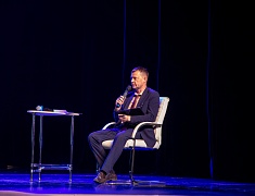 На вопросы благовещенцев о детсадах ответили на открытом родительском собрании