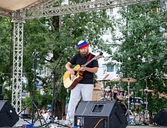 Концерт в поддержку военнослужащих СВО прошёл в Благовещенске