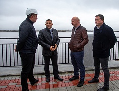 Мэр Благовещенска Олег Имамеев провел выездное рабочее совещание по строительству 10-го участка берегоукрепления набережной