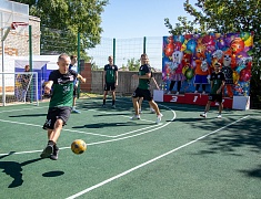 В селе Садовом Благовещенска открыли современную спортивную площадку