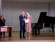В Центральной детской школе искусств подвели итоги l Дальневосточного музыкального конкурса им. Марии Кнауф-Каминской в номинации «Фортепиано»