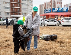 «Город берегу»: жители Благовещенска массово вышли на субботник