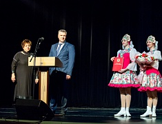 В Благовещенске с 90-летием поздравили Центр эстетического воспитания детей им. В. В. Белоглазова