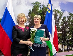  В Благовещенске чествовали работников бытового обслуживания населения