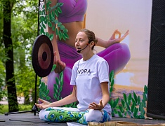 В Городском парке прошел фестиваль йоги