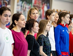 В честь Года семьи в Благовещенске провели семейный бадминтон