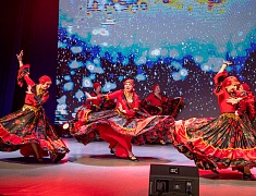 В Благовещенске выступил танцевальный коллектив «Татьяна»