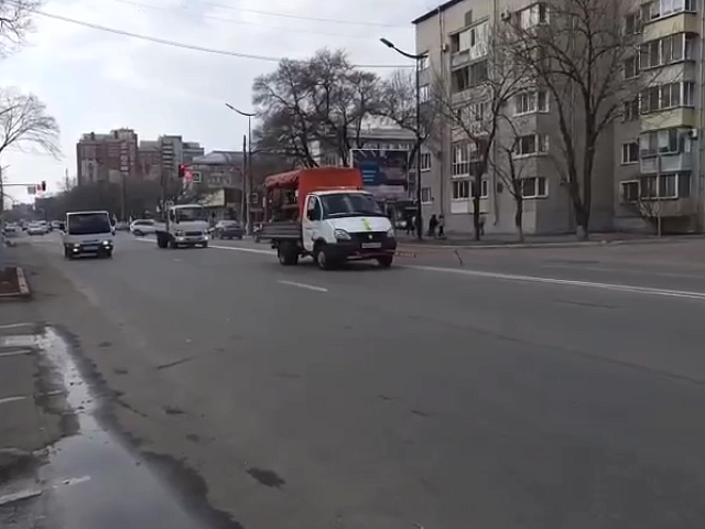 Благовещенские дорожники «вооружились» краской! За сезон планируют обновить около 65 тысяч квадратов разметки