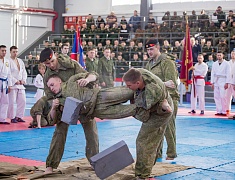 Открытый чемпионат Благовещенска среди силовых структур по армейскому рукопашному бою на кубок ДВОКУ