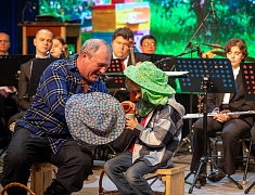 В Благовещенске вручили премию имени Леонида Завальнюка