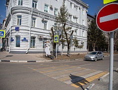 В Благовещенске обновляют дорожную разметку 