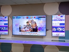 В Амурском медколледже прошел мастер-класс по рисованию для участников проекта «Целебная магия цвета»