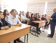 К проекту «Киноуроки в школах России» продолжают присоединяться благовещенские школы