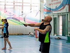 В честь Года семьи в Благовещенске провели семейный бадминтон