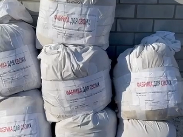 Волонтёры позаботились о комфорте солдат. «Фабрика для СВОих» сшила подушки и наволочки для защитников нашей Родины