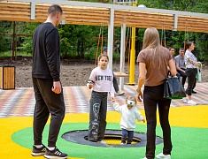 Ещё одну инклюзивную детскую площадку открыли в Благовещенске