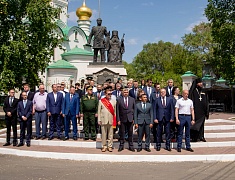В день города прошли торжественные церемонии возложения цветов