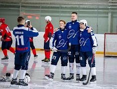 В Благовещенске провели турнир по хоккею с мячом в память об участнике спецоперации