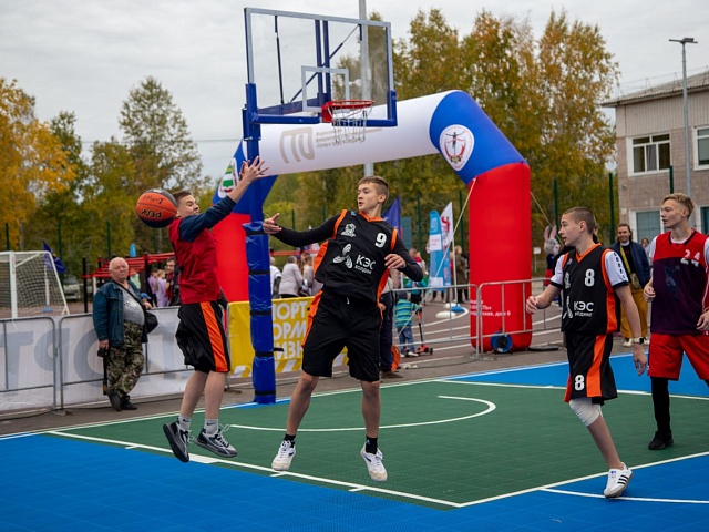 Уличный баскетбол по-благовещенски: встречаемся на «Оранжевом мяче»