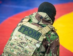 В Благовещенске прошёл открытый кубок города по спортивной борьбе на призы спортивно-патриотического клуба «Машина»