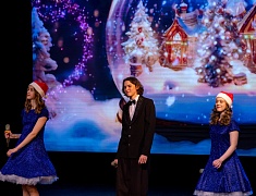 Одаренные дети Благовещенска получили стипендию мэра