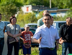 В Благовещенске юные футболисты сыграли на всесезонном корте на Нагорной