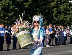 Бал цветов и Семейный бал украсили Благовещенск