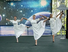 В Благовещенске проходит первая международная смена в лагере имени Гагарина