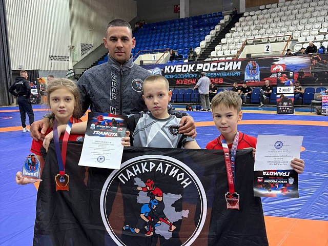 Благовещенцы завоевали третье общекомандное место на всероссийских соревнованиях по панкратиону 